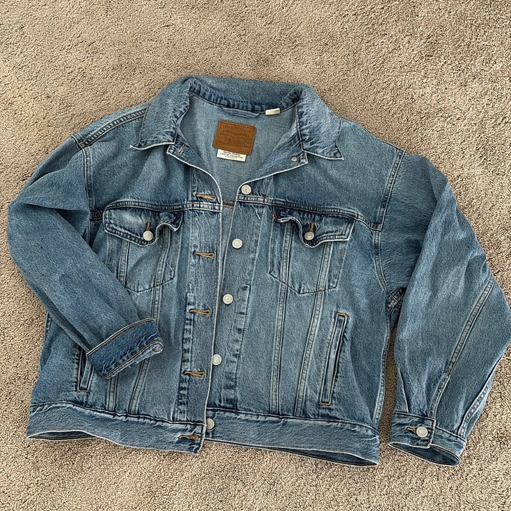 Levi Strauss And Company Size Large, Jean Button-Down Jacket light blue